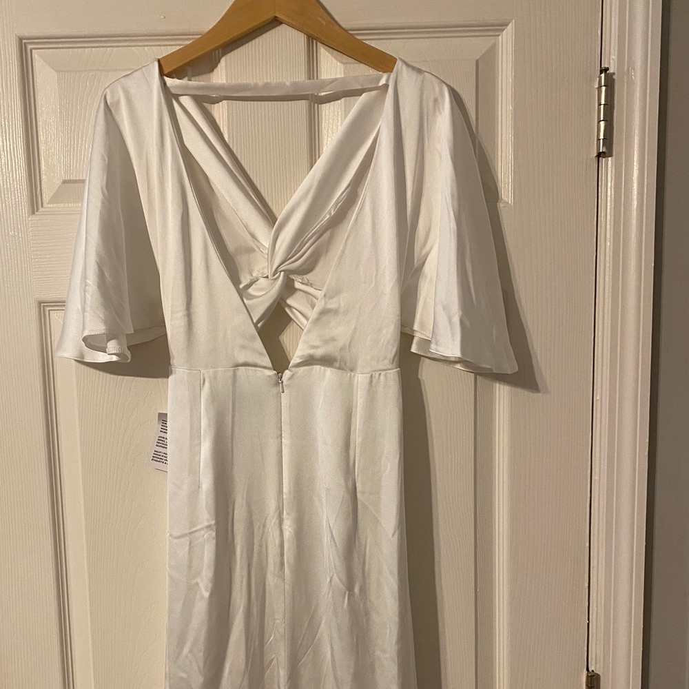 ASOS EDITION Emma satin flutter sleeve wedding dress with twist front - Picture 3 of 4